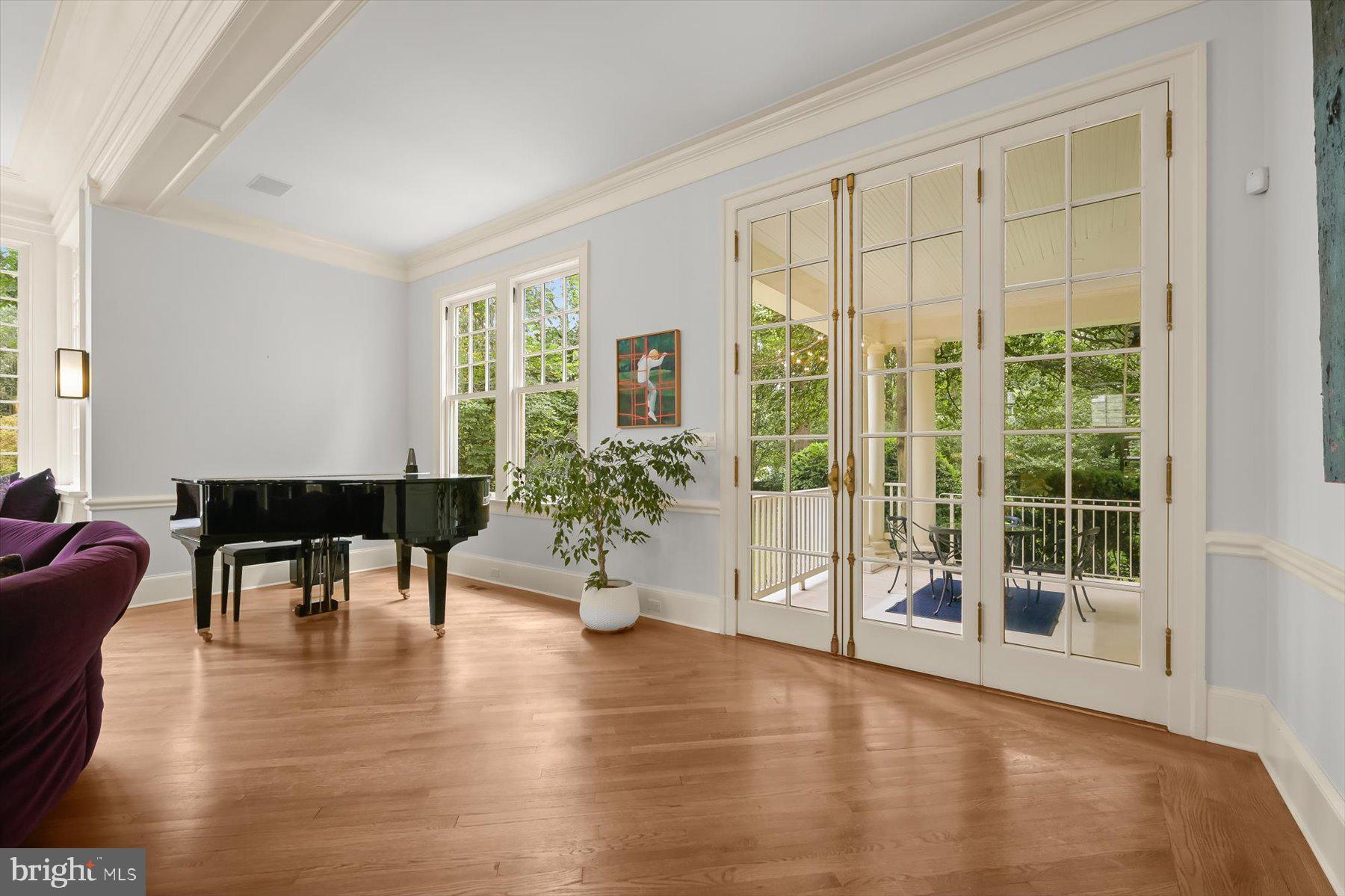 CHEVY CHASE VILLAGE - Residential