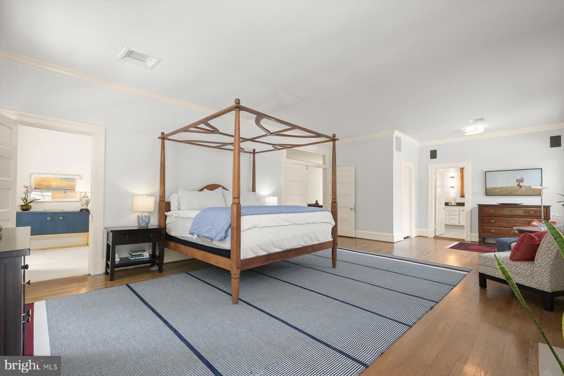 CHEVY CHASE VILLAGE - Residential