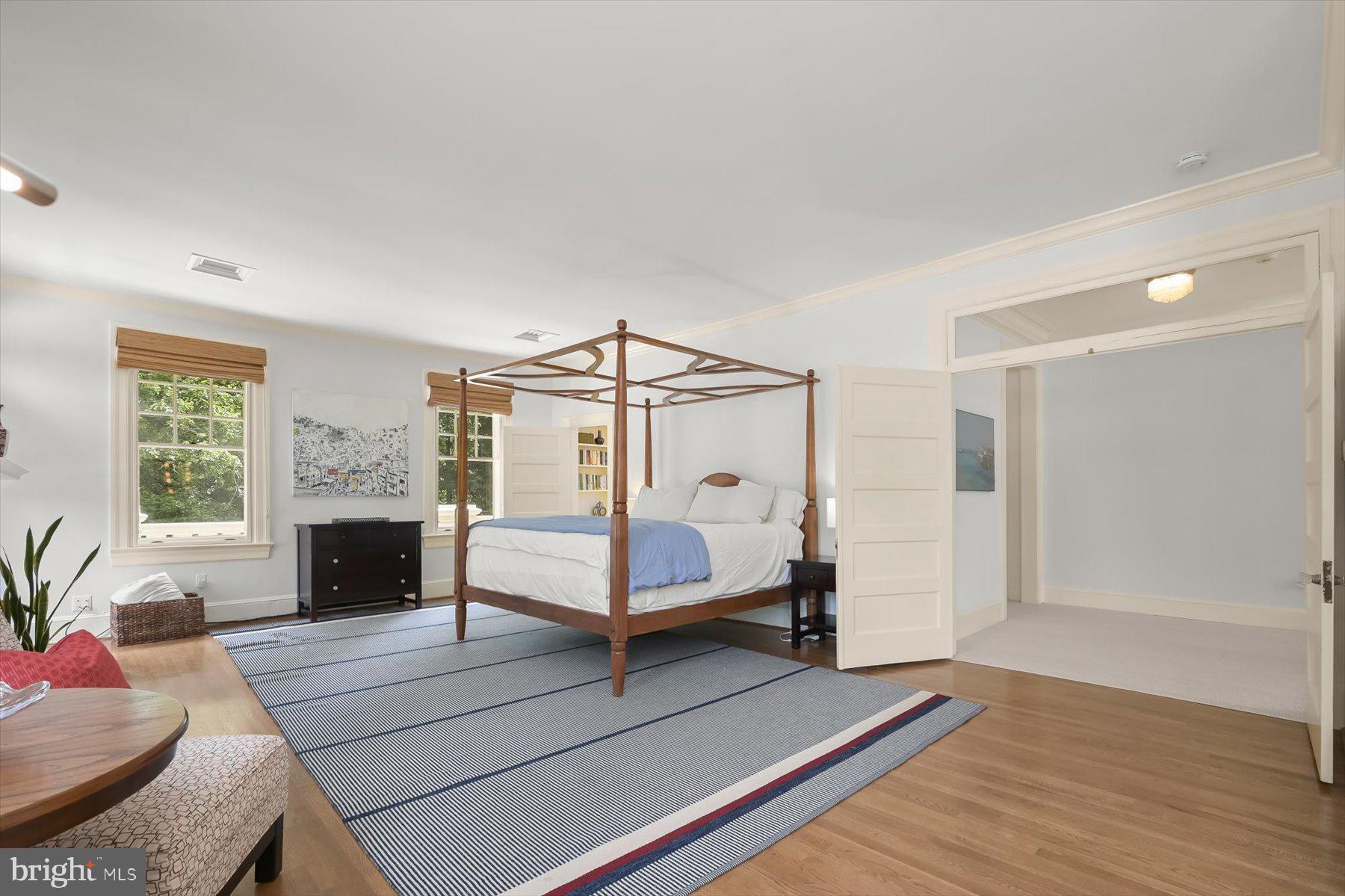 CHEVY CHASE VILLAGE - Residential