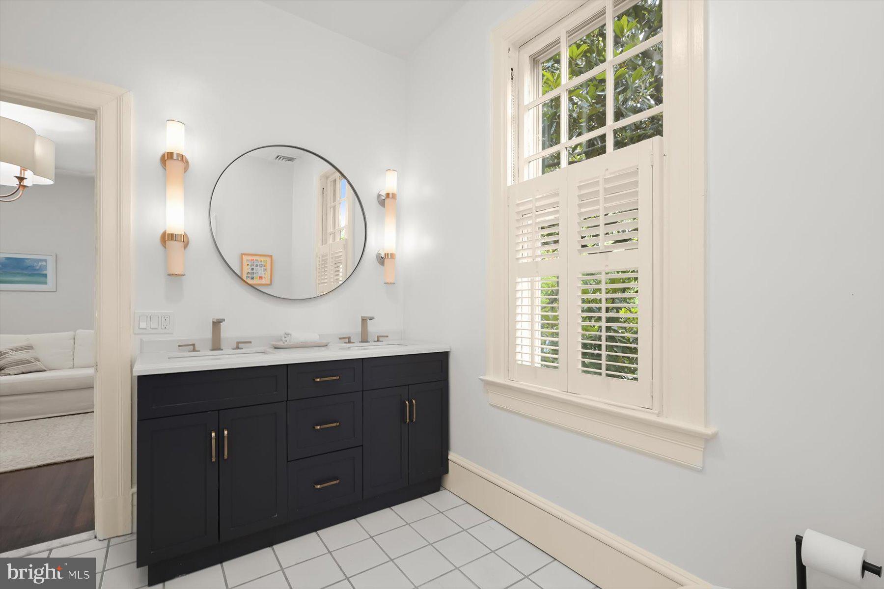 CHEVY CHASE VILLAGE - Residential