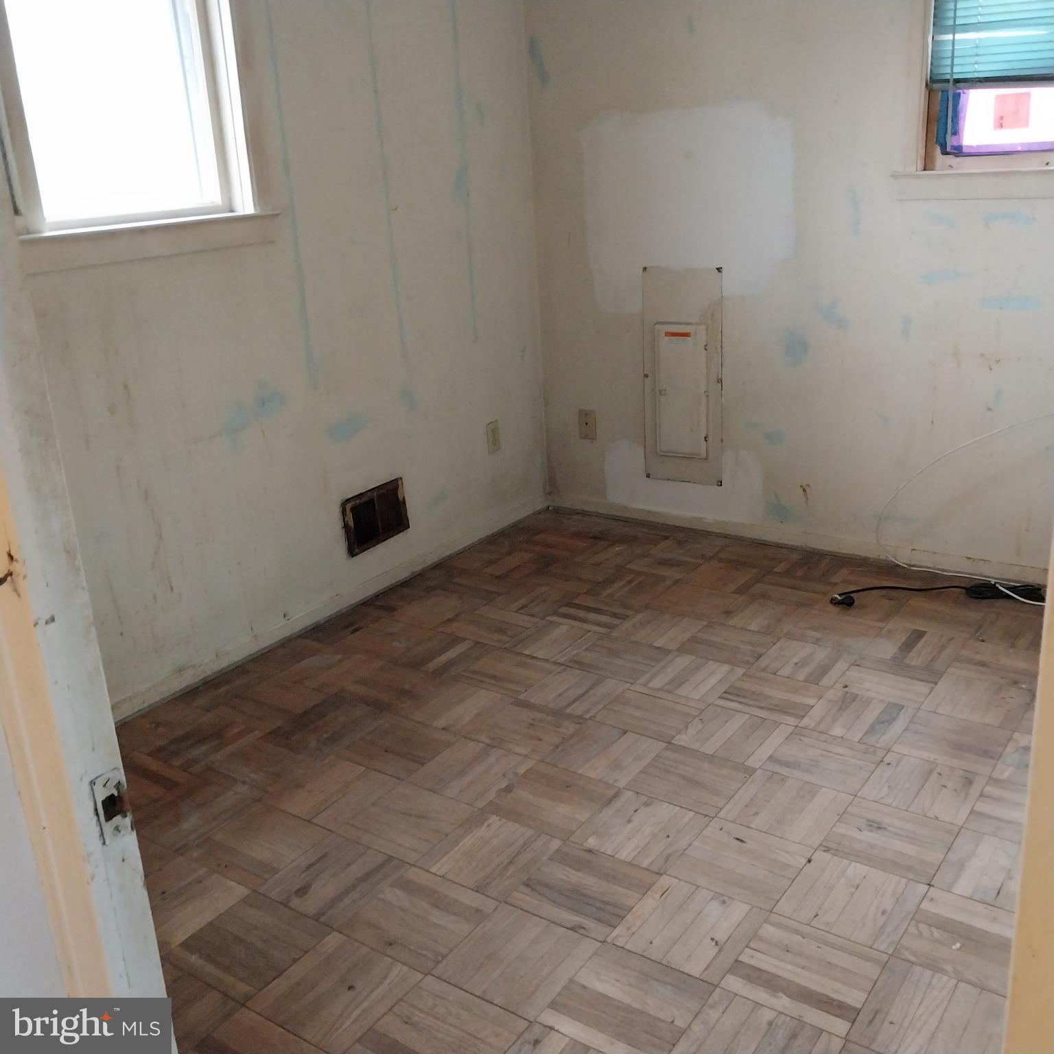 FAIRLAWN - Residential