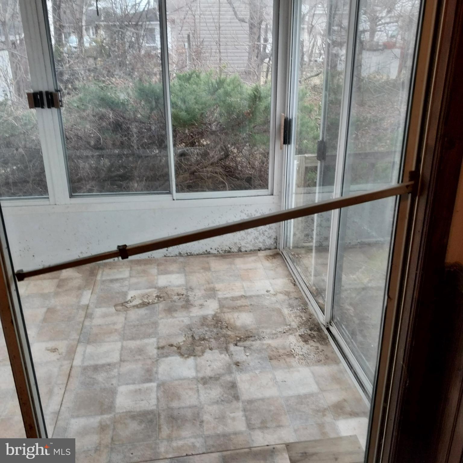 FAIRLAWN - Residential