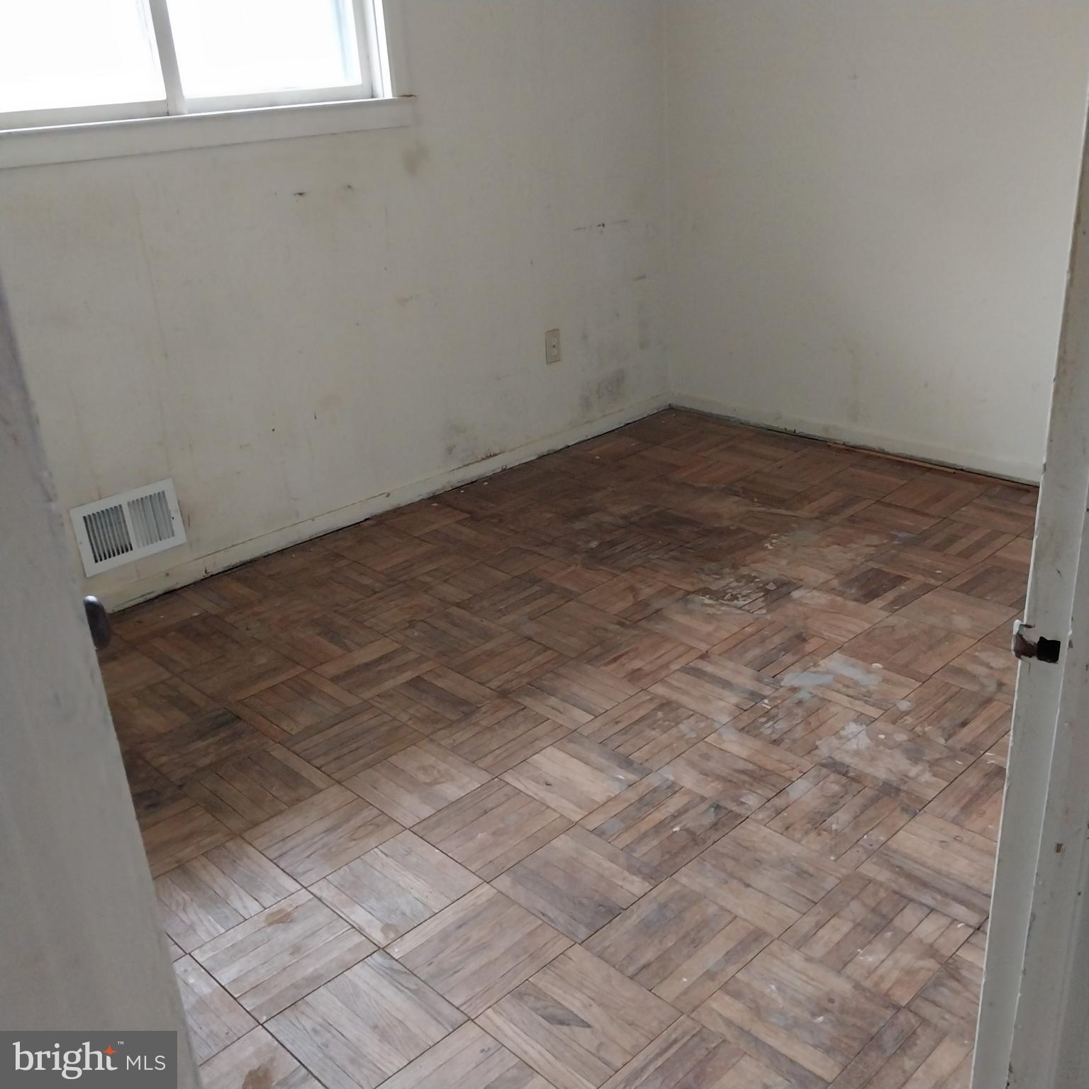 FAIRLAWN - Residential