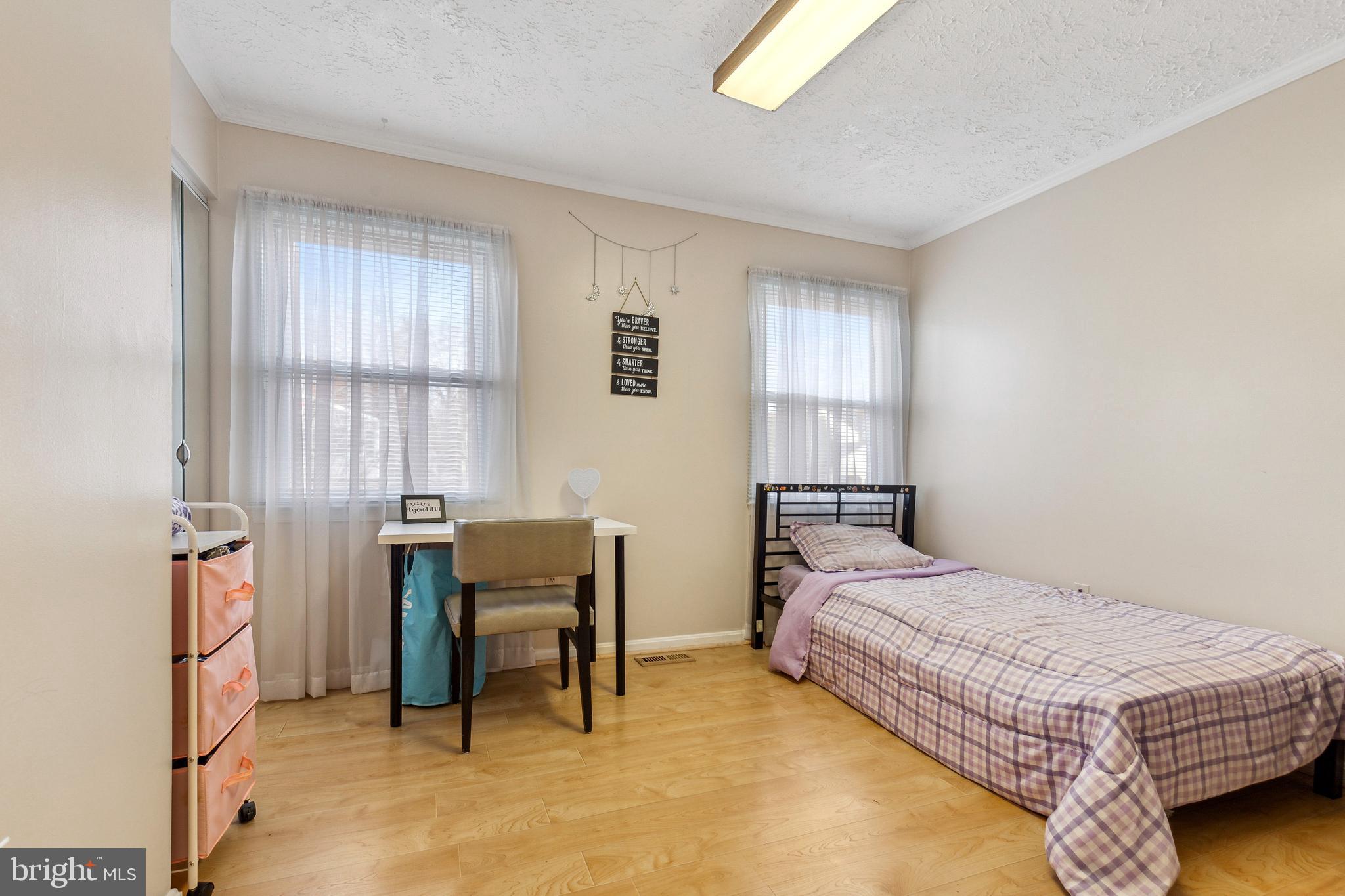 HAMPSHIRE - Residential