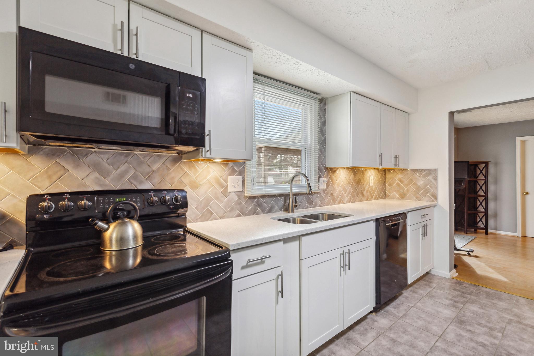 HAMPSHIRE - Residential