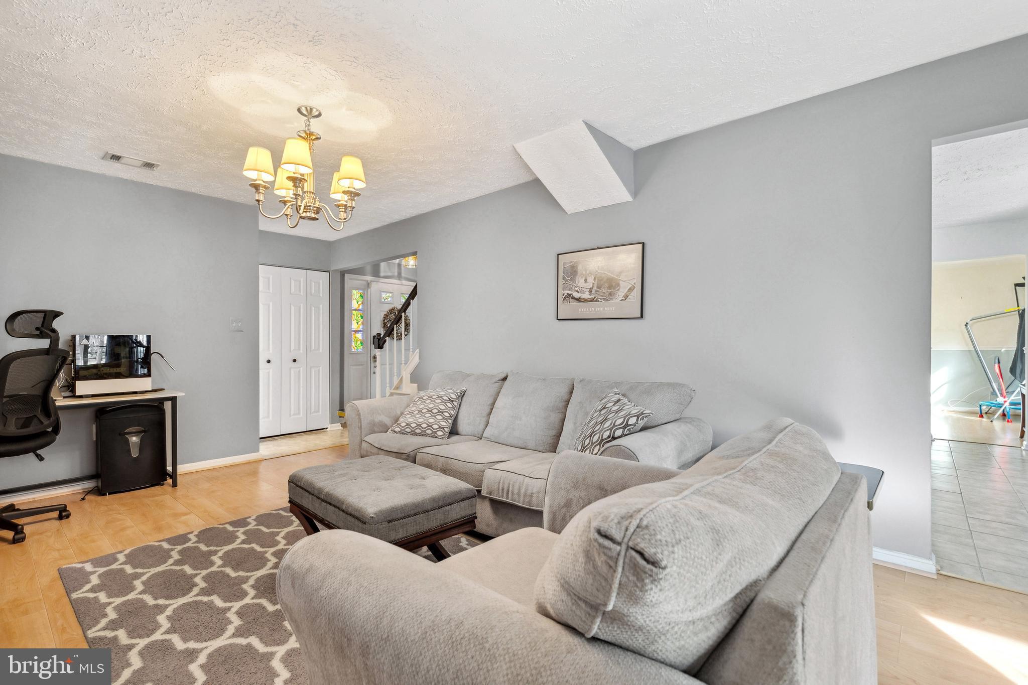 HAMPSHIRE - Residential