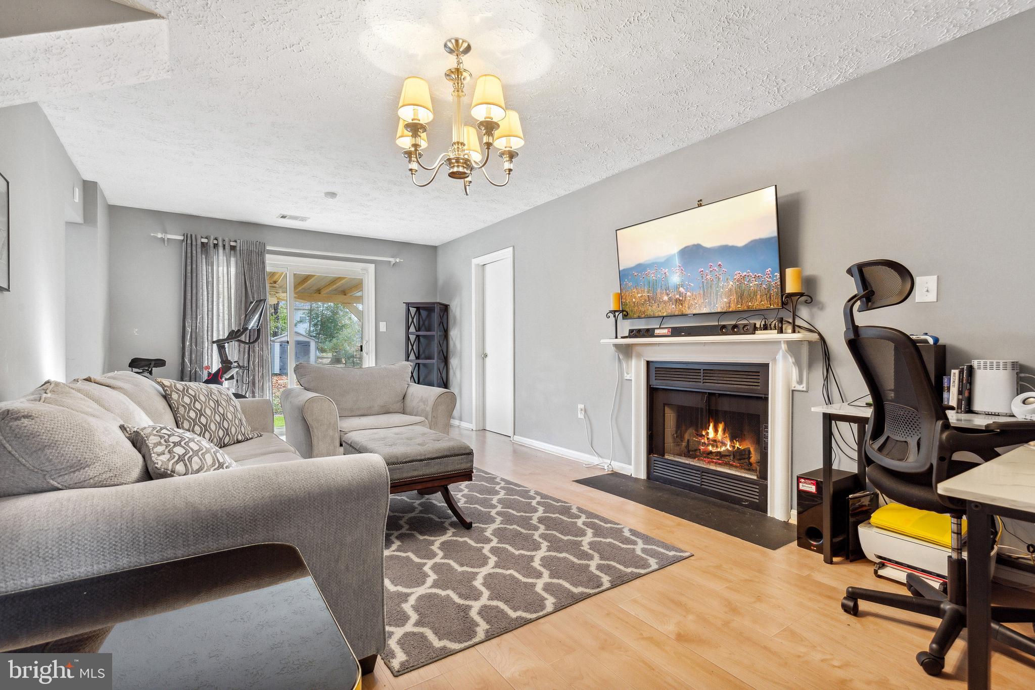 HAMPSHIRE - Residential