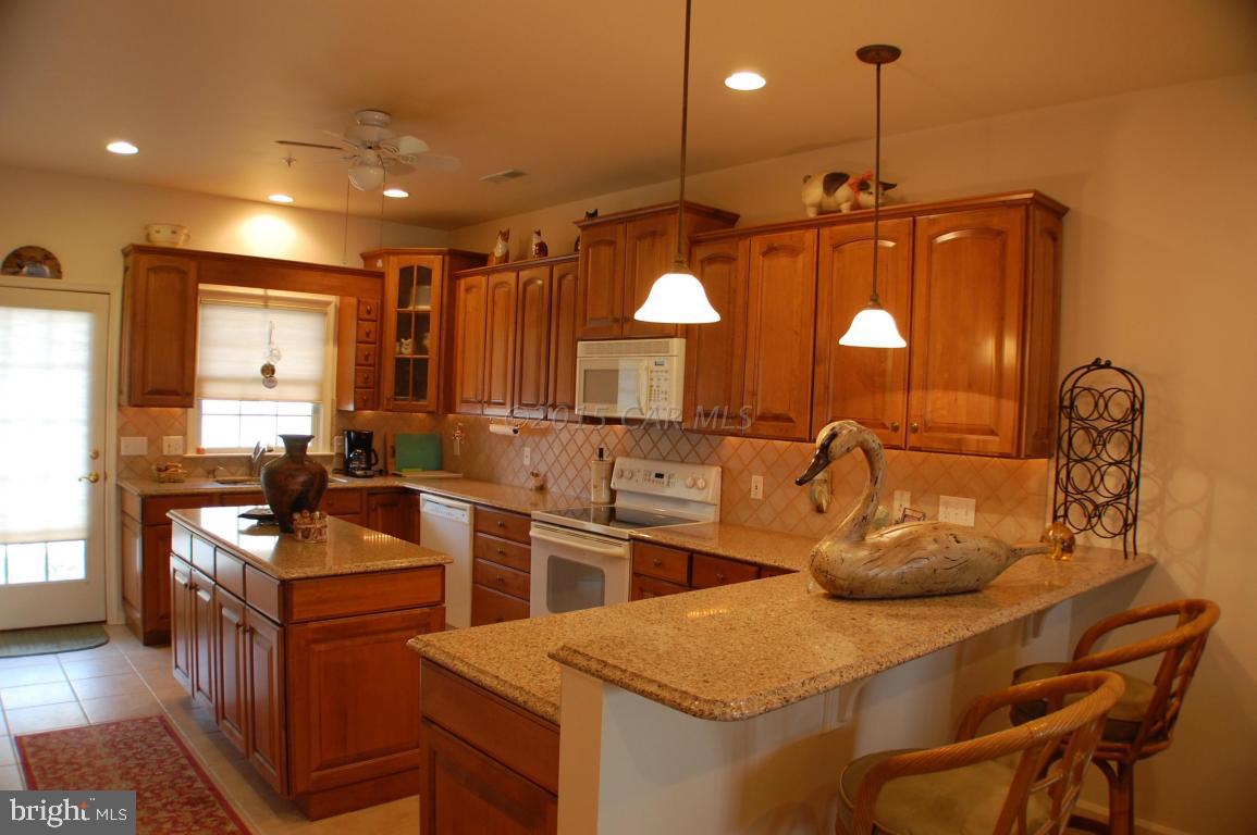 WATERS EDGE - Residential