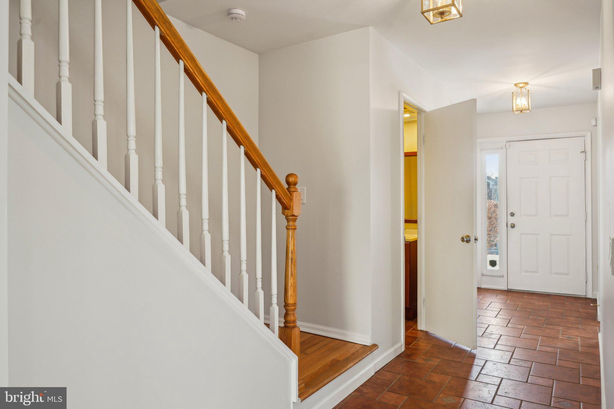 WESTON VILLAGE - Residential