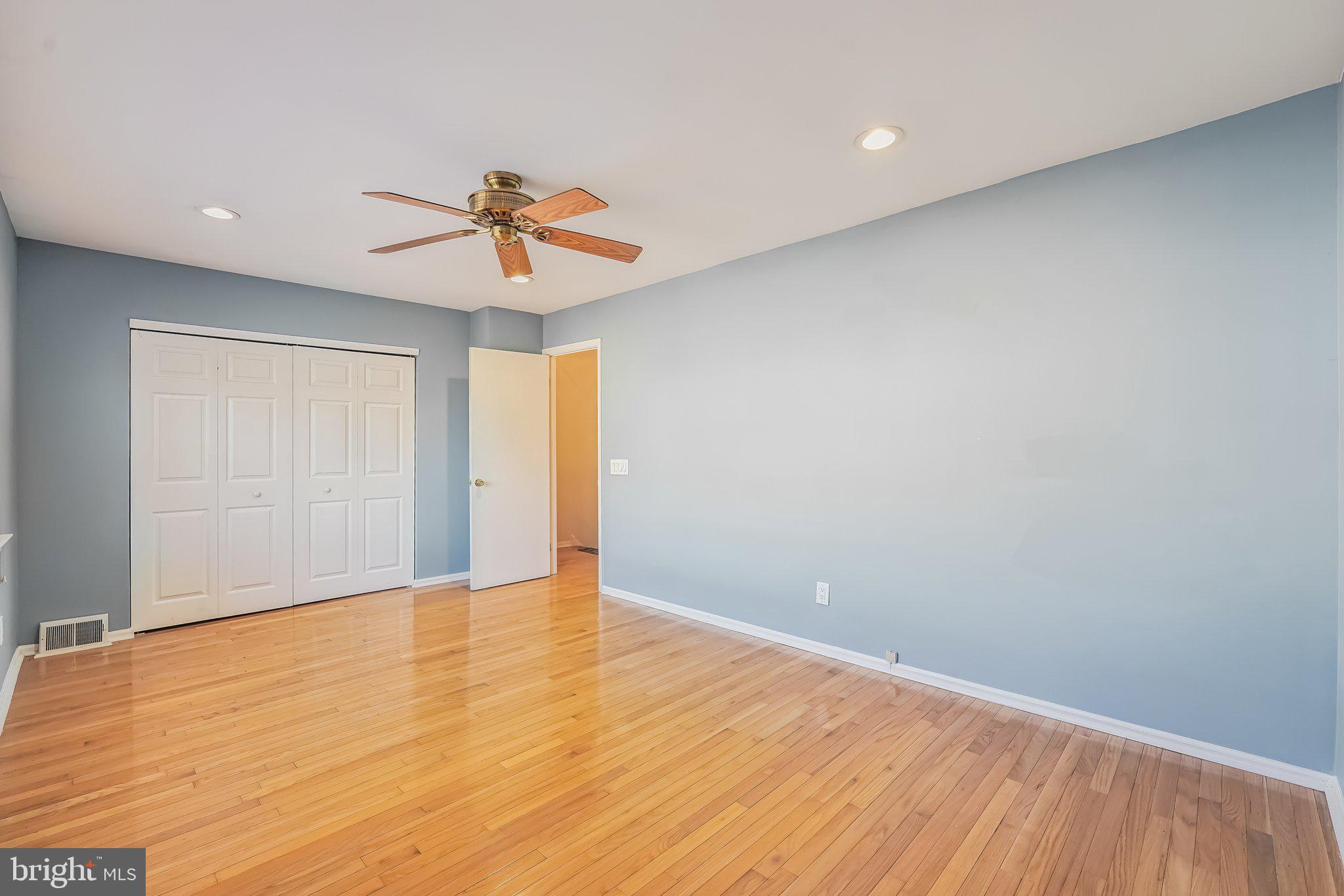 WESTON VILLAGE - Residential