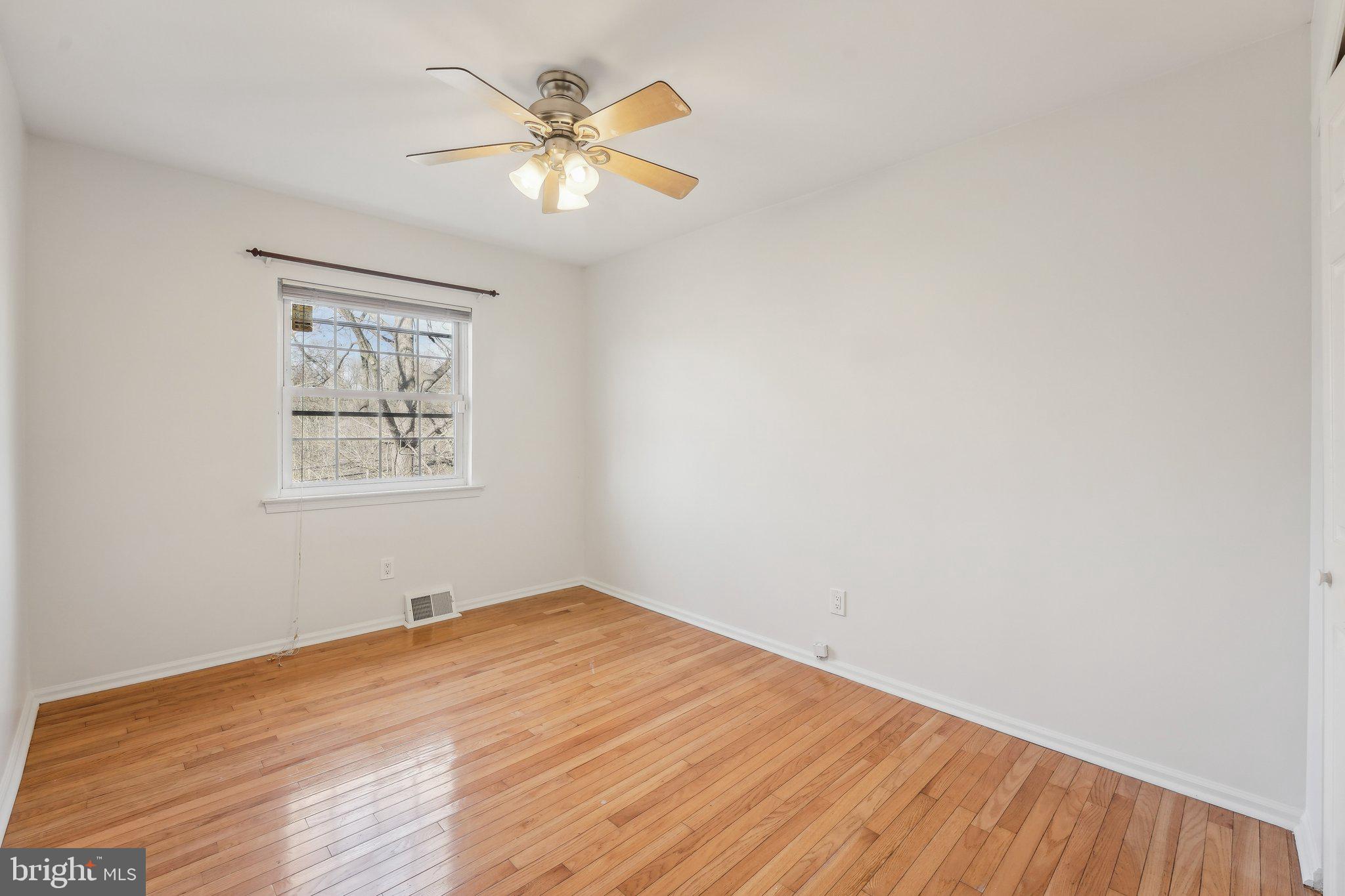 WESTON VILLAGE - Residential