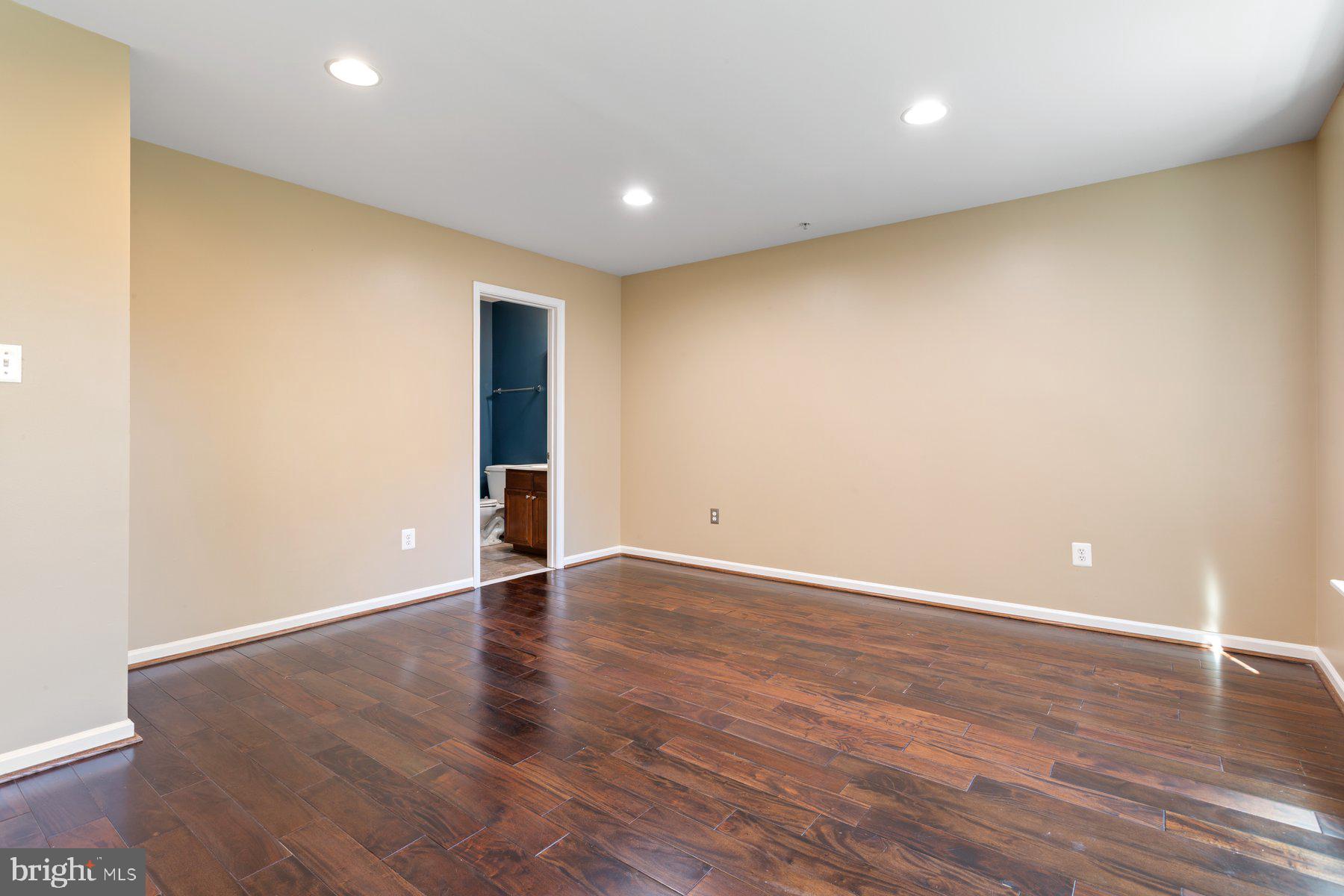 GATEWAY OVERLOOK - Residential