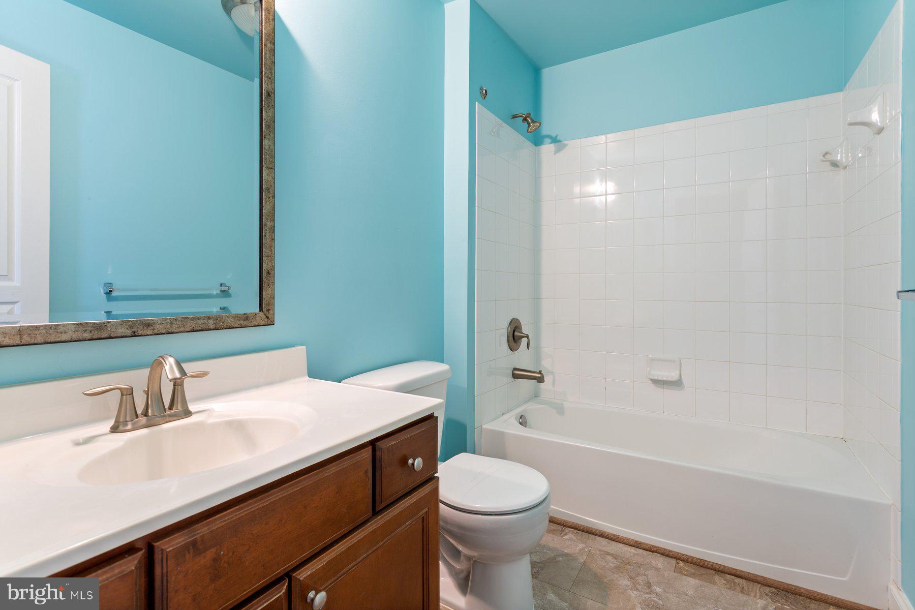 GATEWAY OVERLOOK - Residential