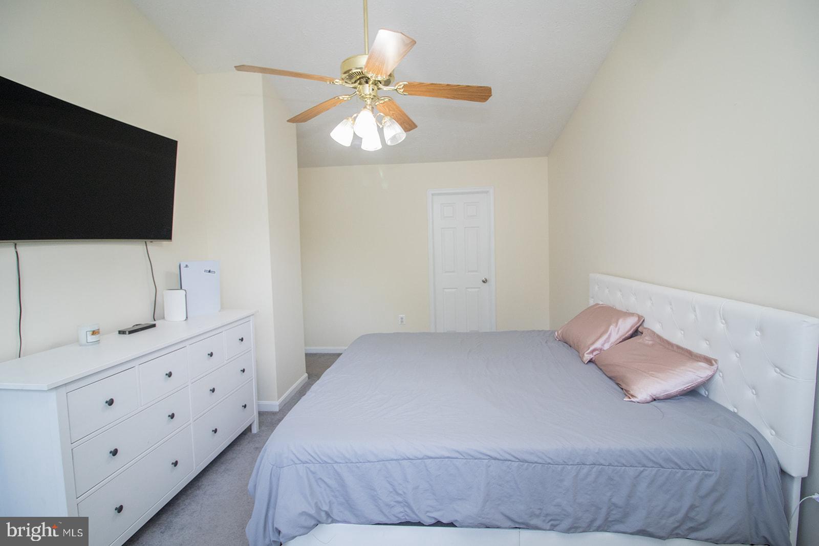 WILLOW WOODS - Residential