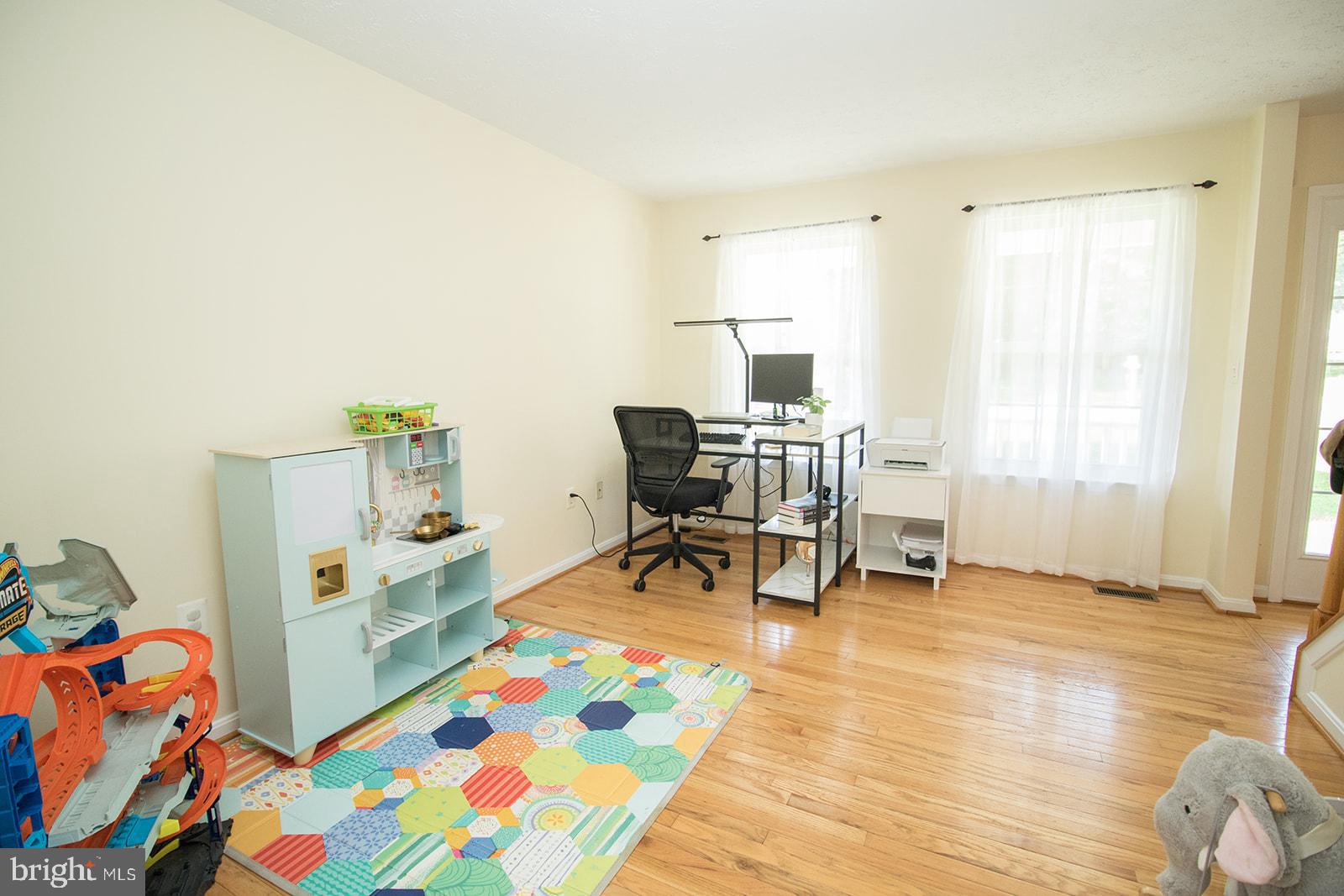 WILLOW WOODS - Residential