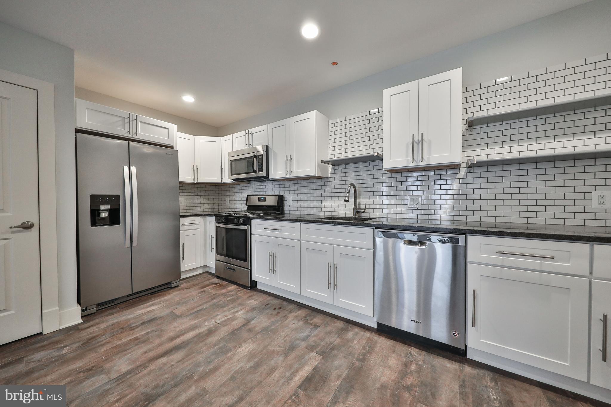 1320 N FRANKLIN STREET 4A