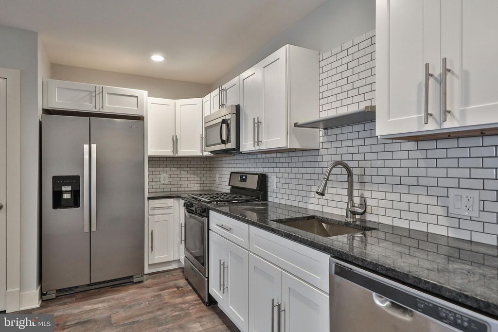 Photo of 1320 N Franklin Street #4A, PHILADELPHIA, PA 19122 (MLS # PAPH2564896)