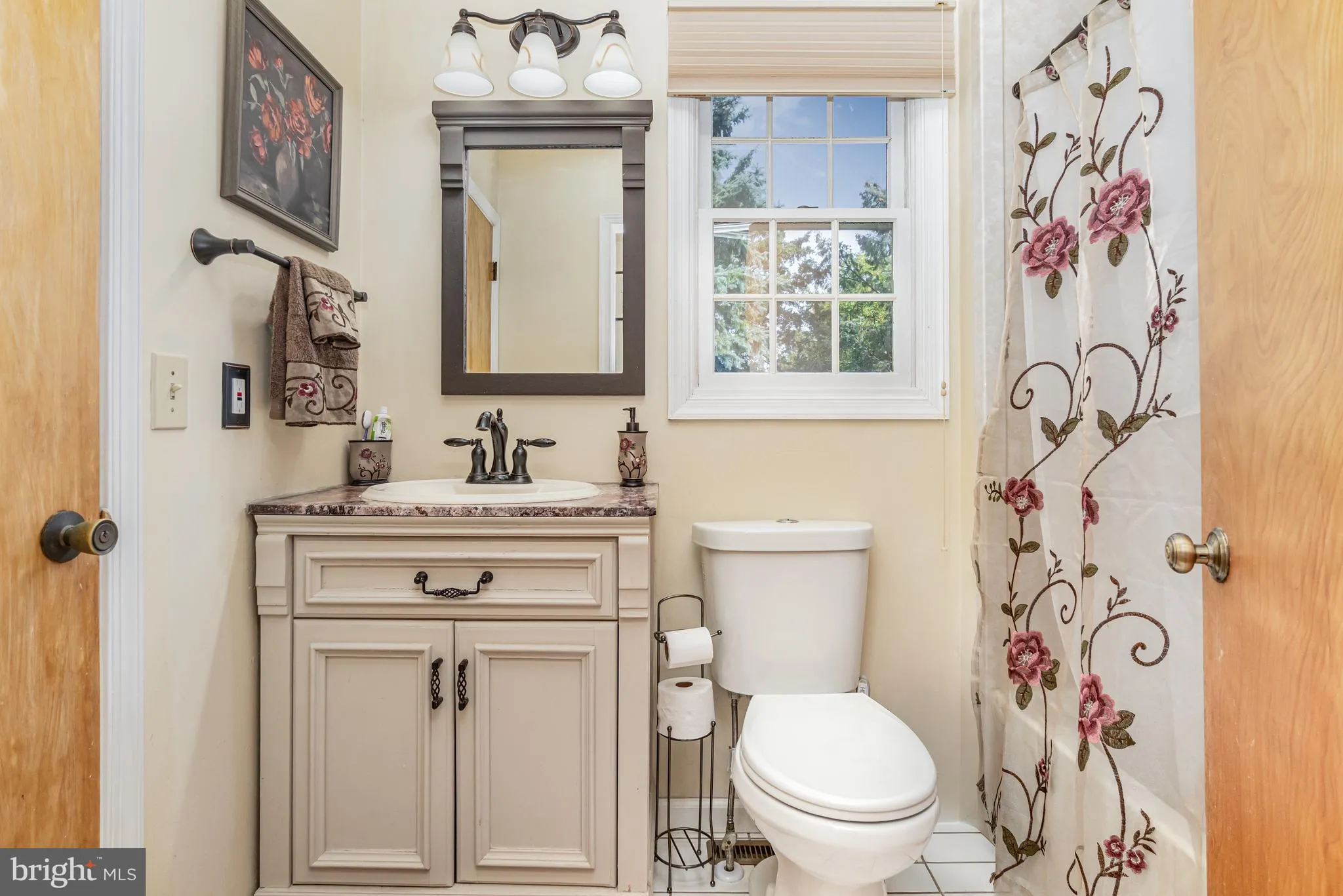 Harrisburg, Pennsylvania 17110, United States, 3 Bedrooms Bedrooms, ,2 BathroomsBathrooms,Residential,Contingent,210163