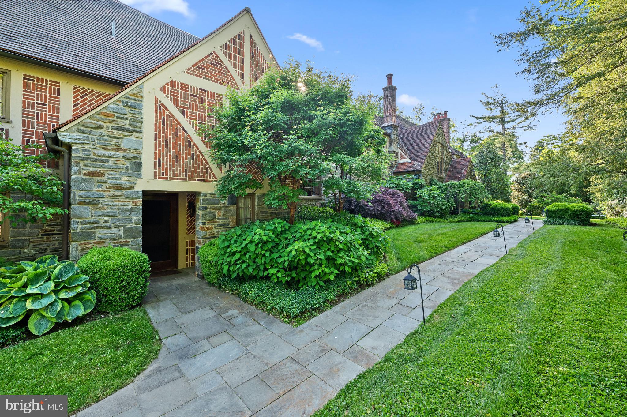 BRYN MAWR - Residential