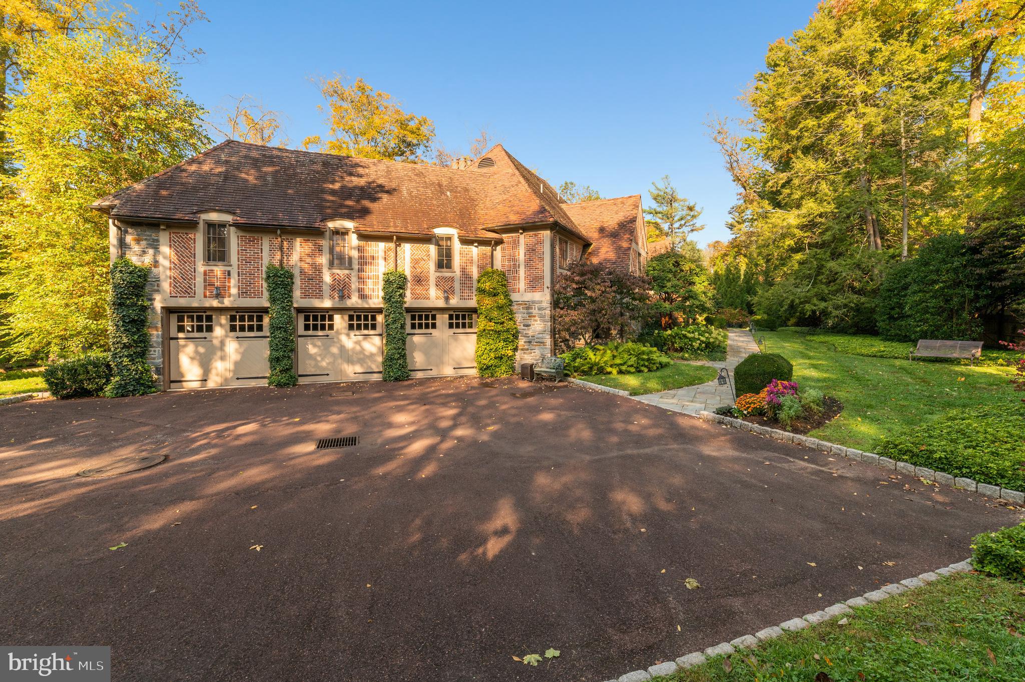 BRYN MAWR - Residential