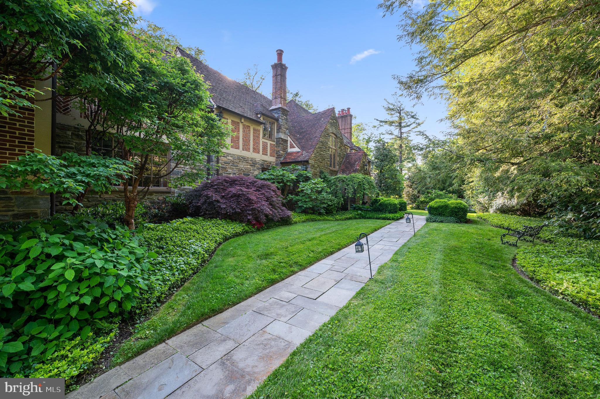 BRYN MAWR - Residential