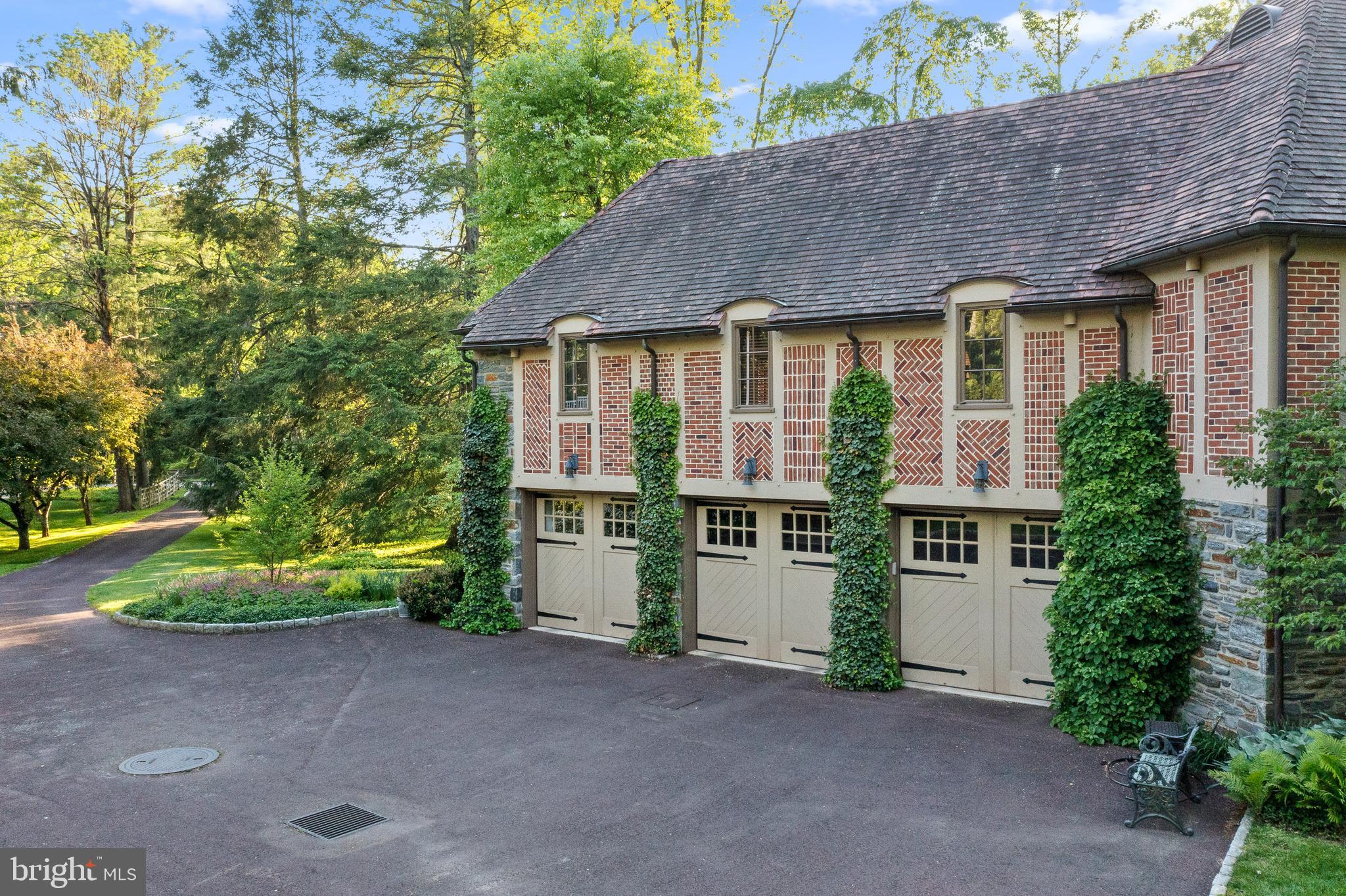 BRYN MAWR - Residential