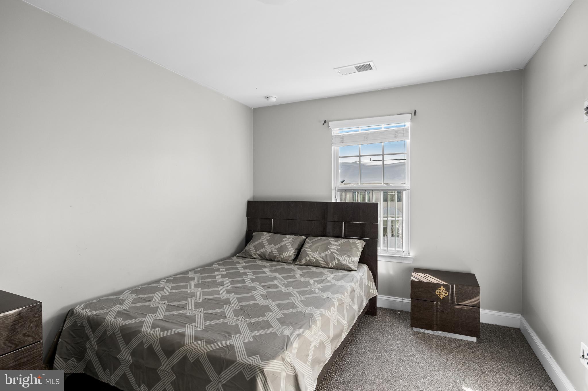 PARKWOOD MANOR - Residential