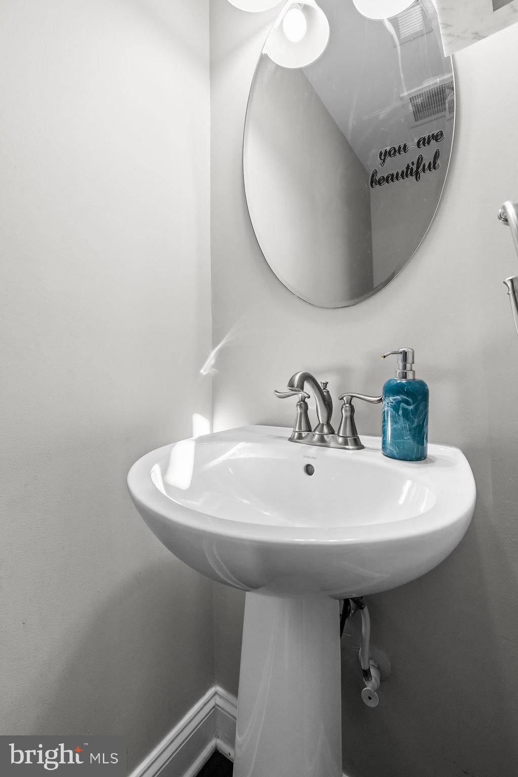 PARKWOOD MANOR - Residential