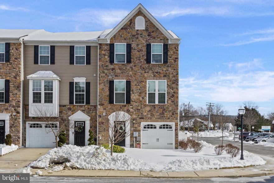 Great end unit townhome in Washington Township! This home has upgrades & updates throughout! As you enter this home there is a large Family Room on the first level with new capet, recessed lighting, a large wet bar area with storage and a walk out slider! The main living floor boasts a great open floor plan with an oversized living room including hardwood flooring, crown molding and fresh neutral paint! The gourmet kitchen is just off of this room and has recessed lighting, large center island with seating, granite counters, stainless steel appliances and a large breakfast/dining area with custom butler's pantry! Upstairs are three generously sized bedrooms including the primary suite with ensuite bath and walk in closet! All of this plus a large deck off of the kitchen area and patio off of the first level with fully fenced yard! Make your appointment to see this great home today!