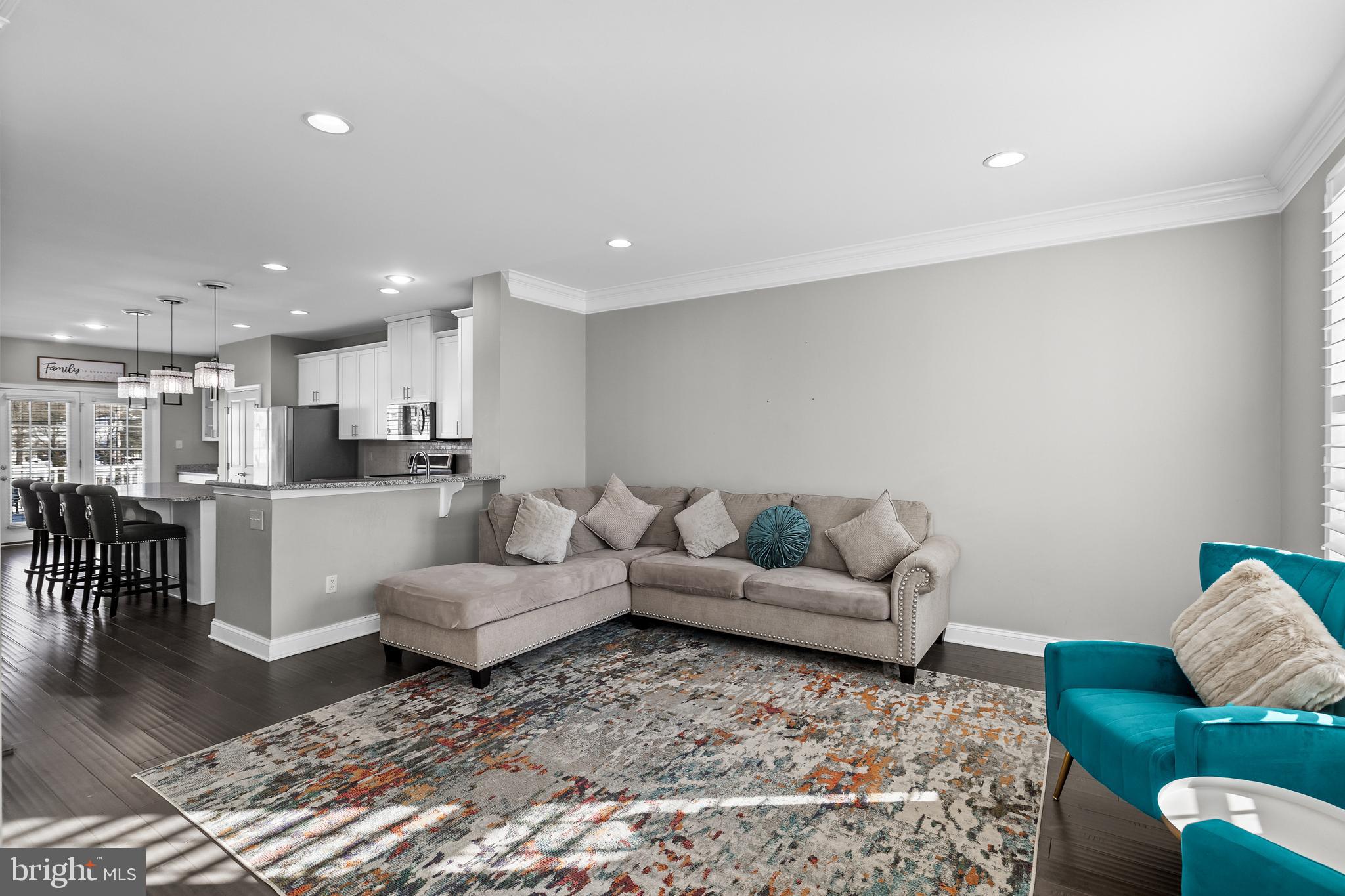 PARKWOOD MANOR - Residential