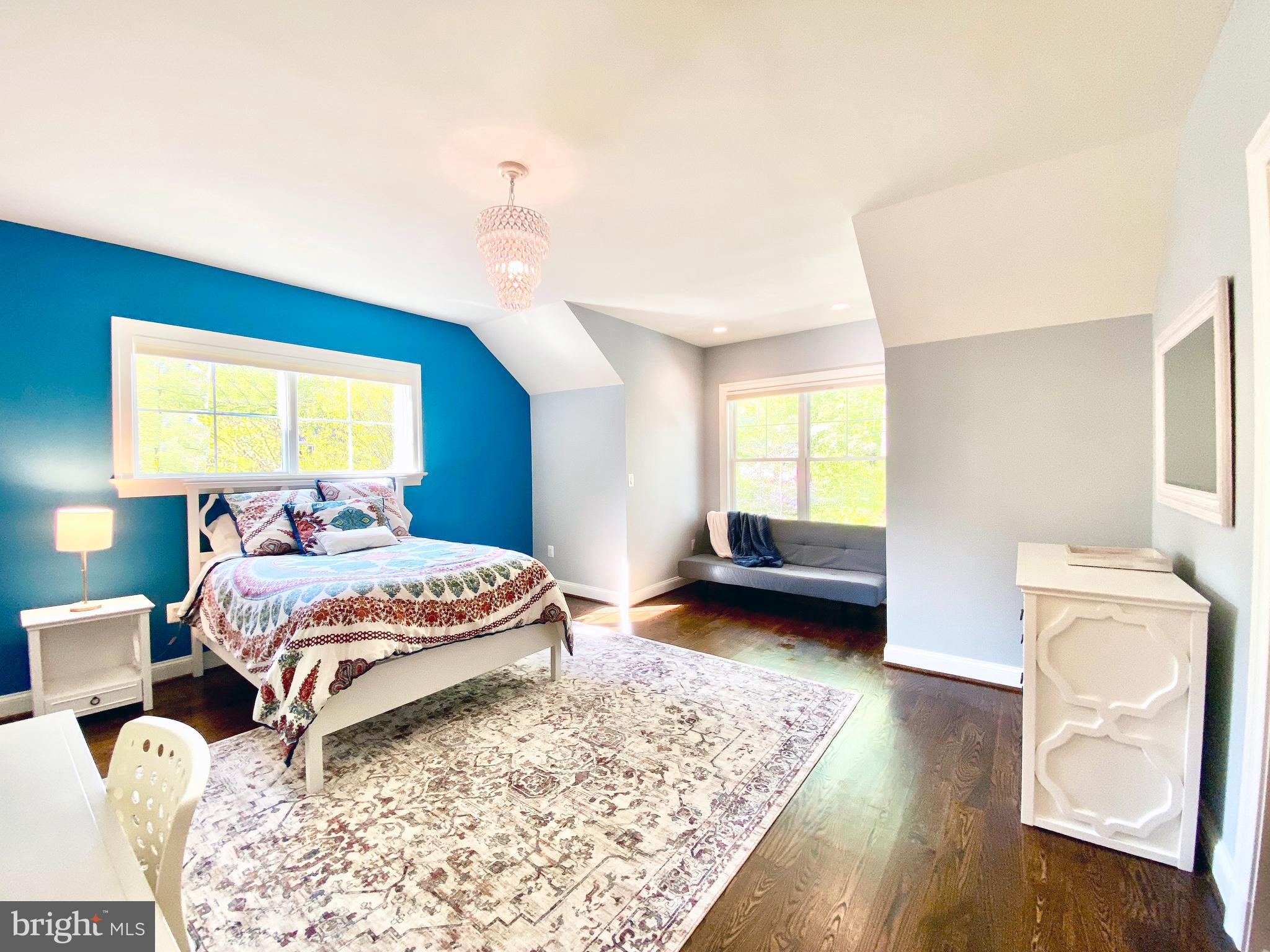 BANNOCKBURN HEIGHTS - Residential