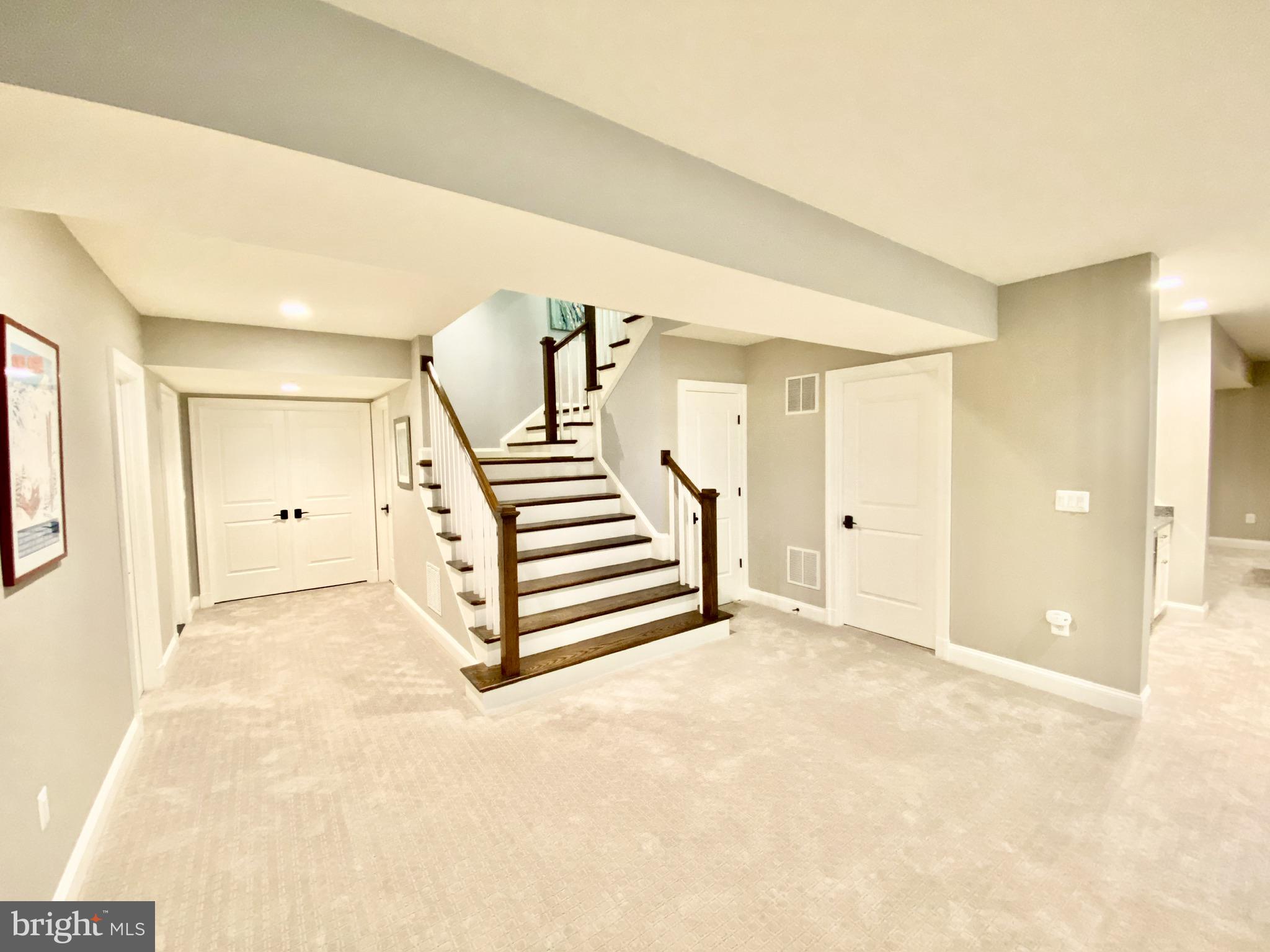 BANNOCKBURN HEIGHTS - Residential