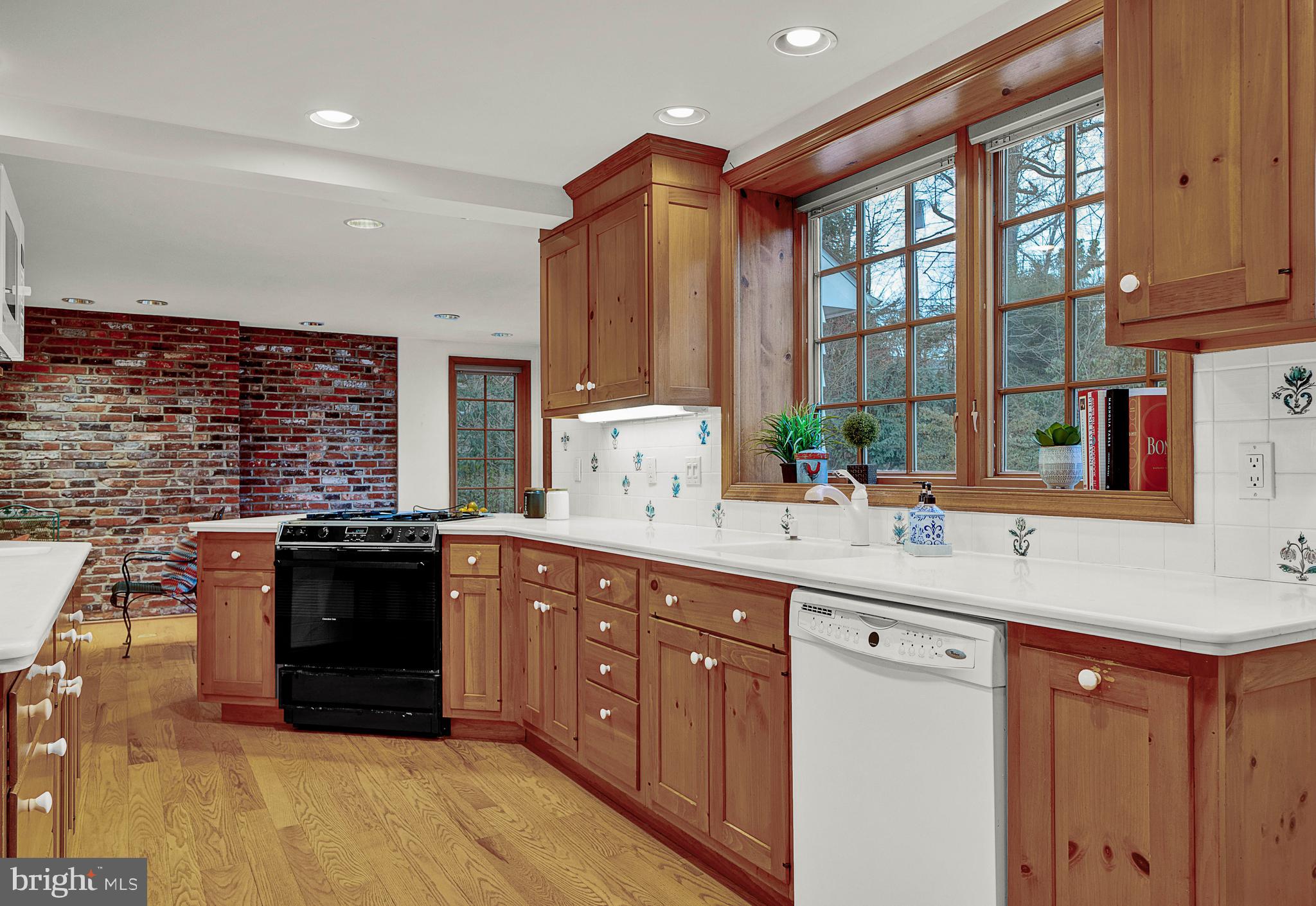 JENKINTOWN MANOR - Residential