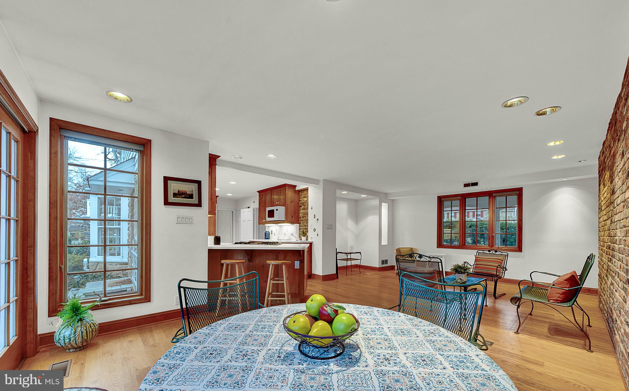 JENKINTOWN MANOR - Residential