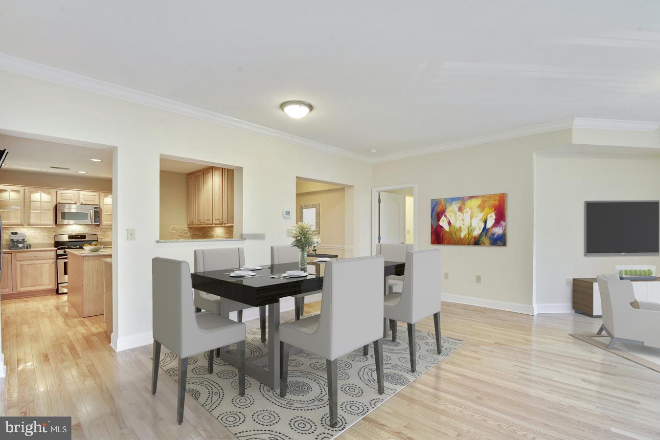 502 W BROAD STREET 310