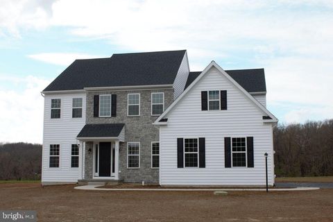 6408 DEKRANE DRIVE COOPERSBURG PA 18036