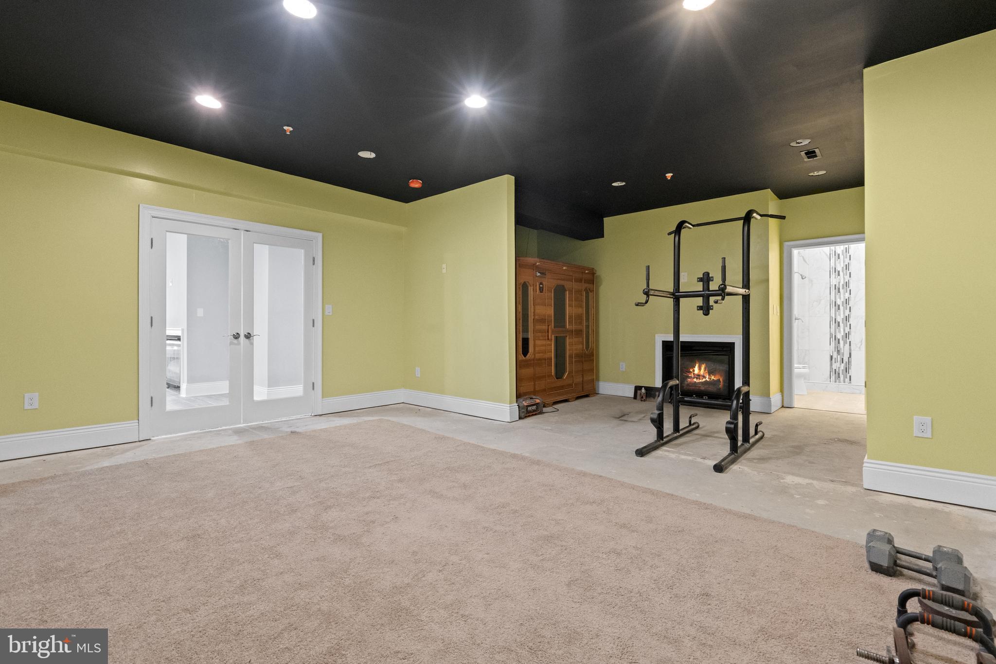 WOODMORE PLAT 9 - Residential