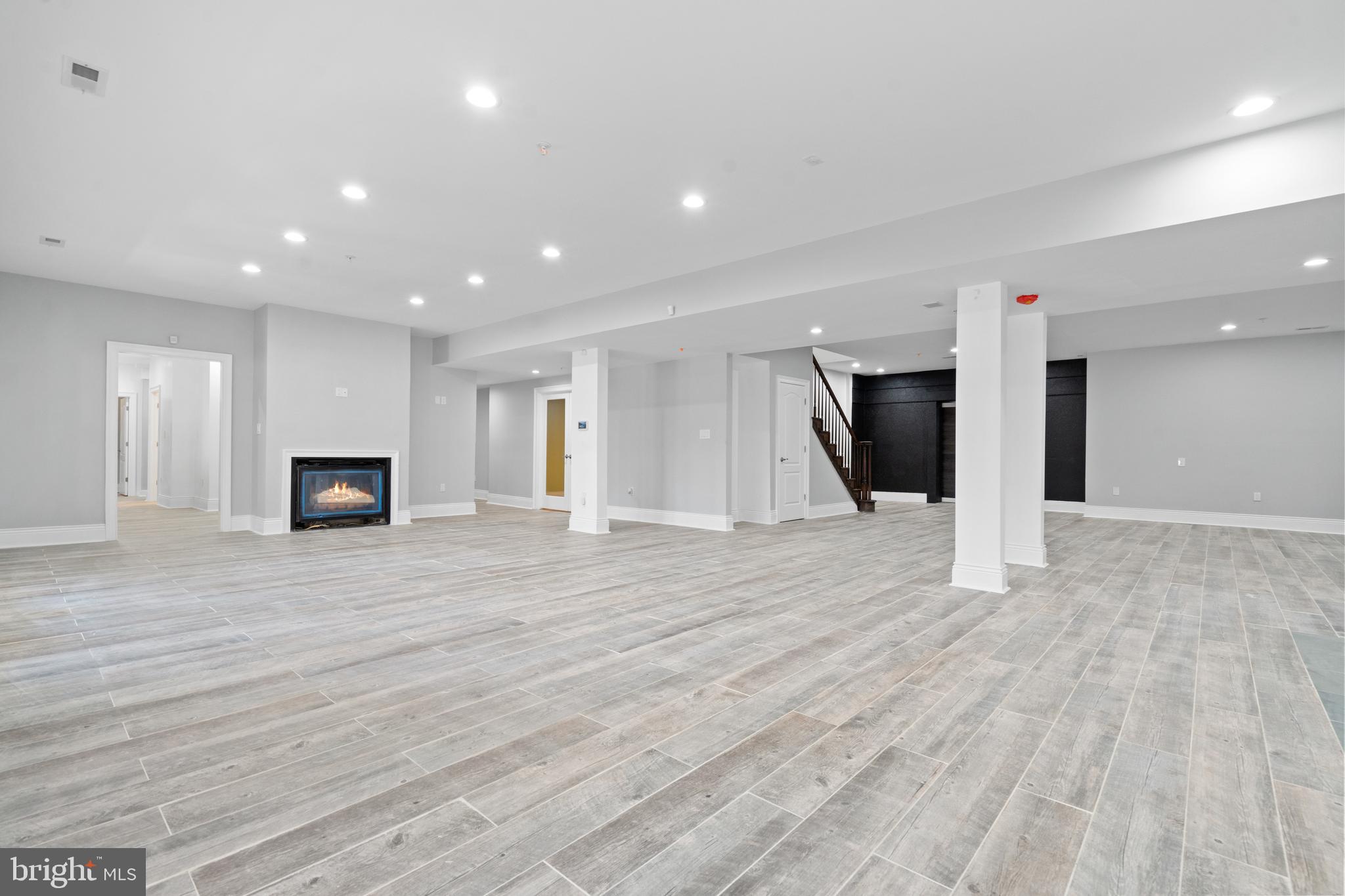 WOODMORE PLAT 9 - Residential