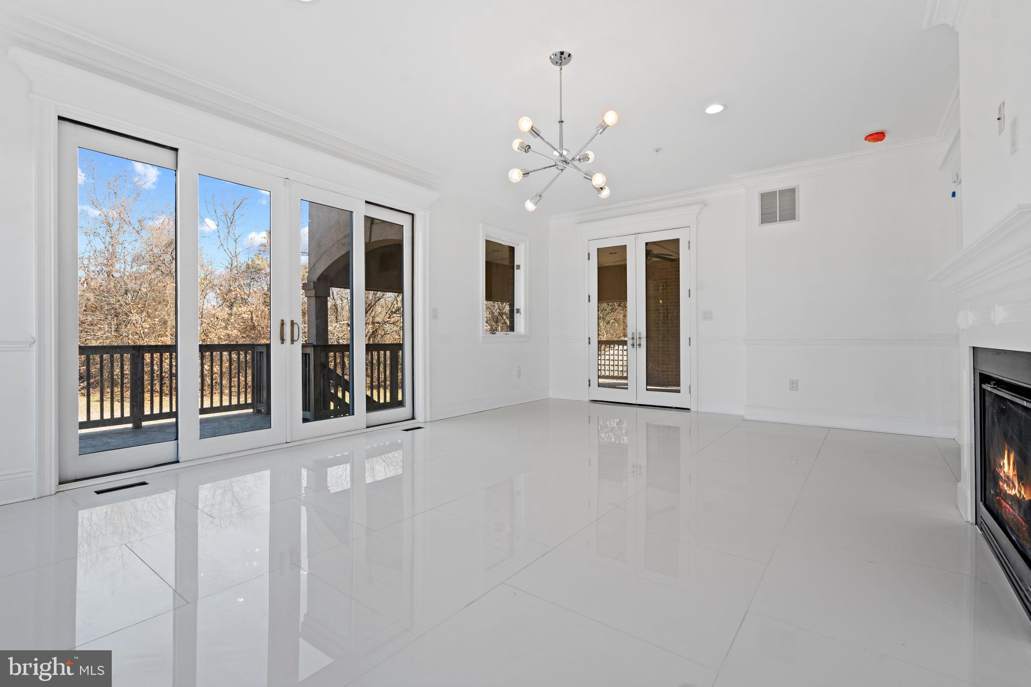 WOODMORE PLAT 9 - Residential