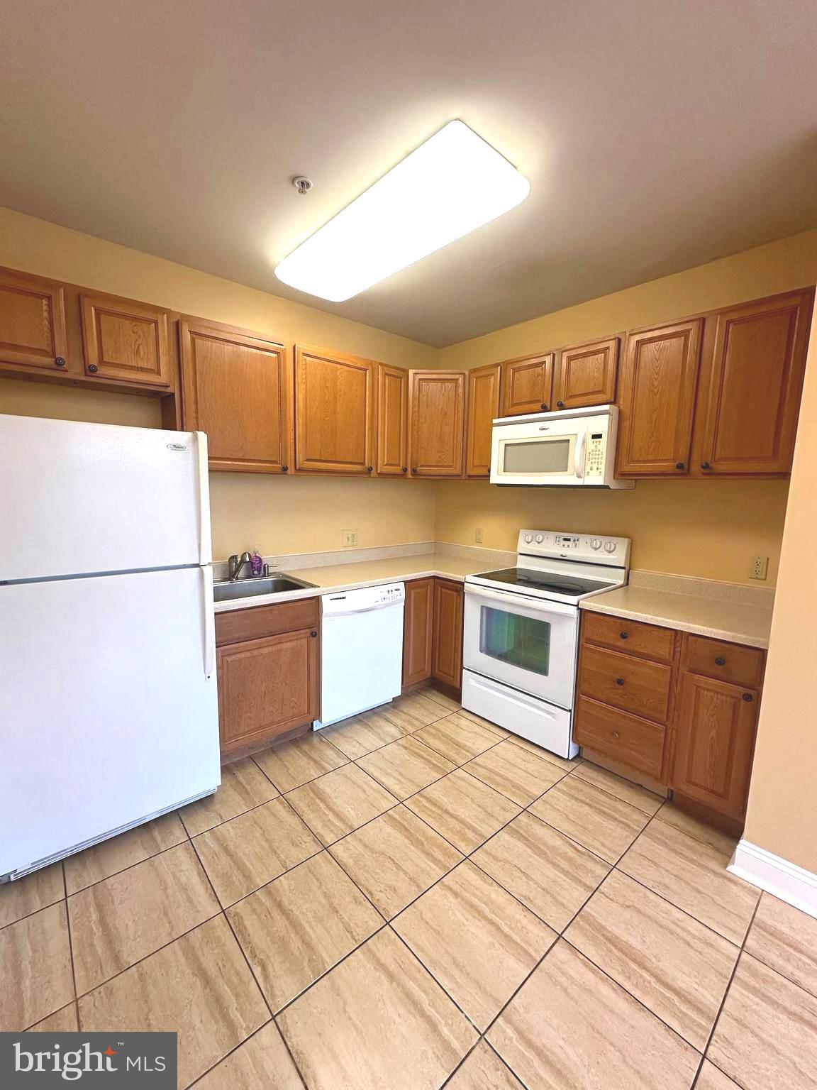 422 W FRANKLIN STREET 2B