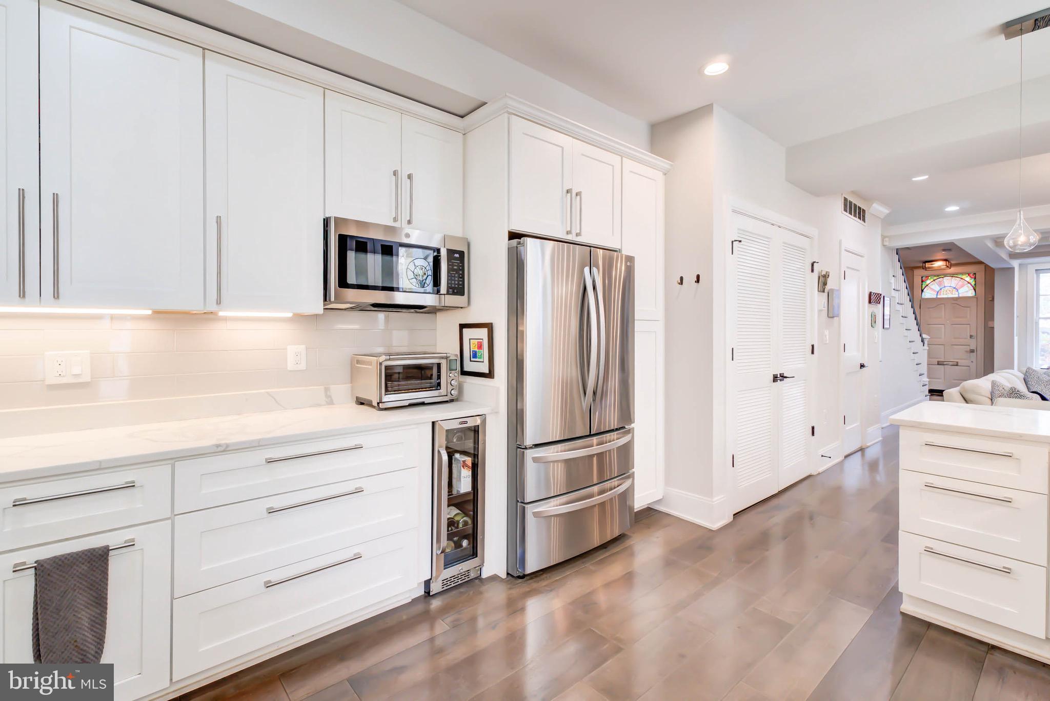 1211 CONSTITUTION AVENUE NE