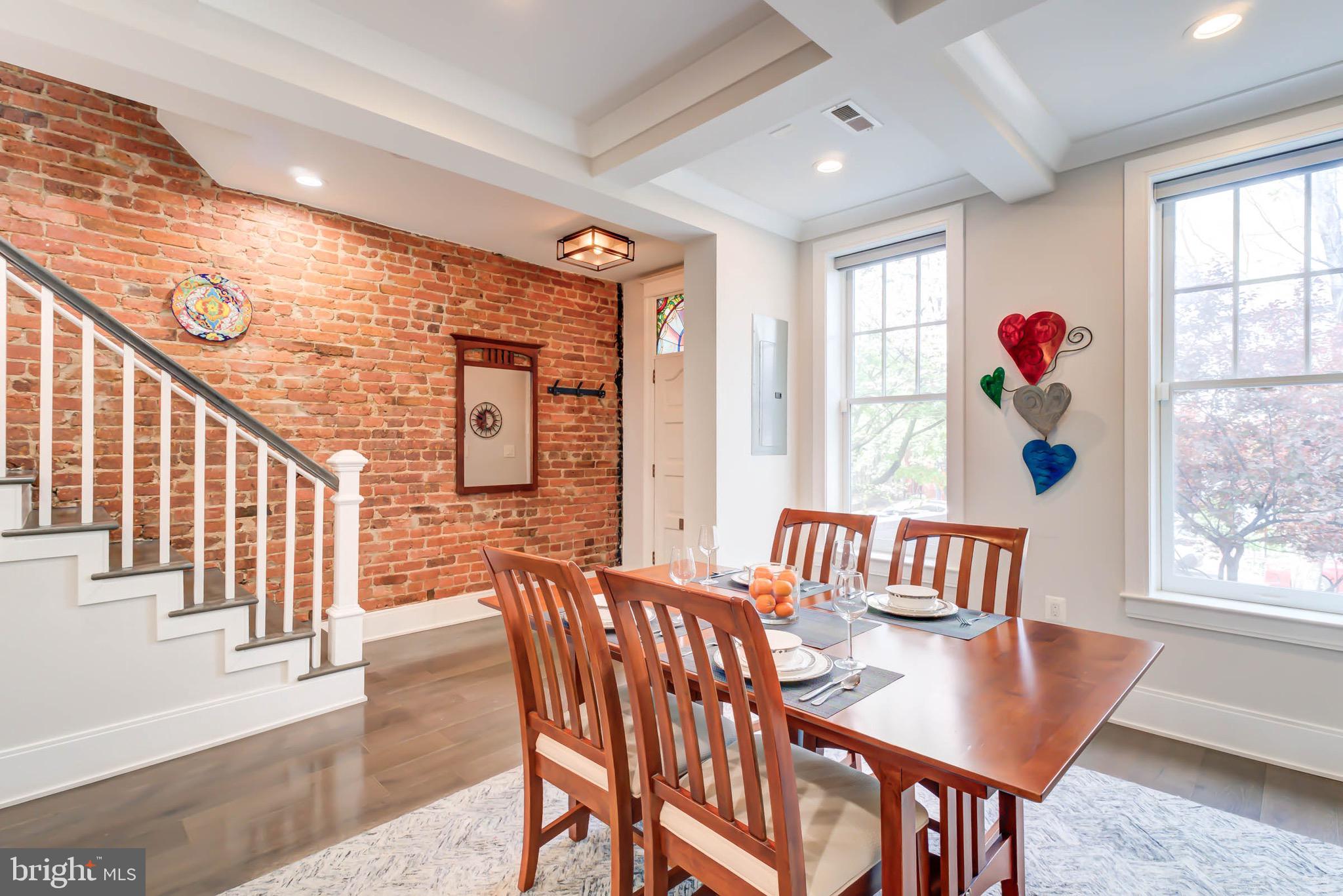 1211 CONSTITUTION AVENUE NE