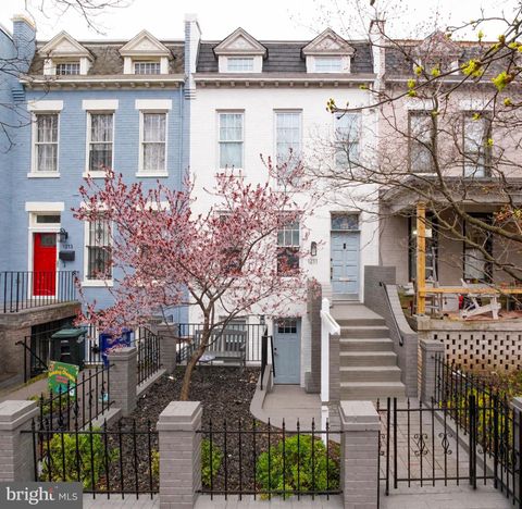 1211 CONSTITUTION AVENUE NE WASHINGTON DC 20002