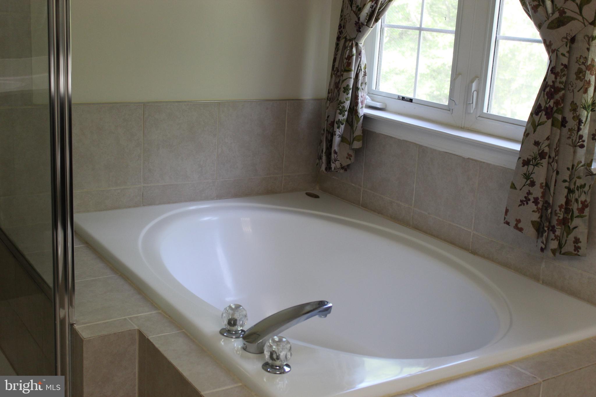 MCDONOGH OAKS - Residential