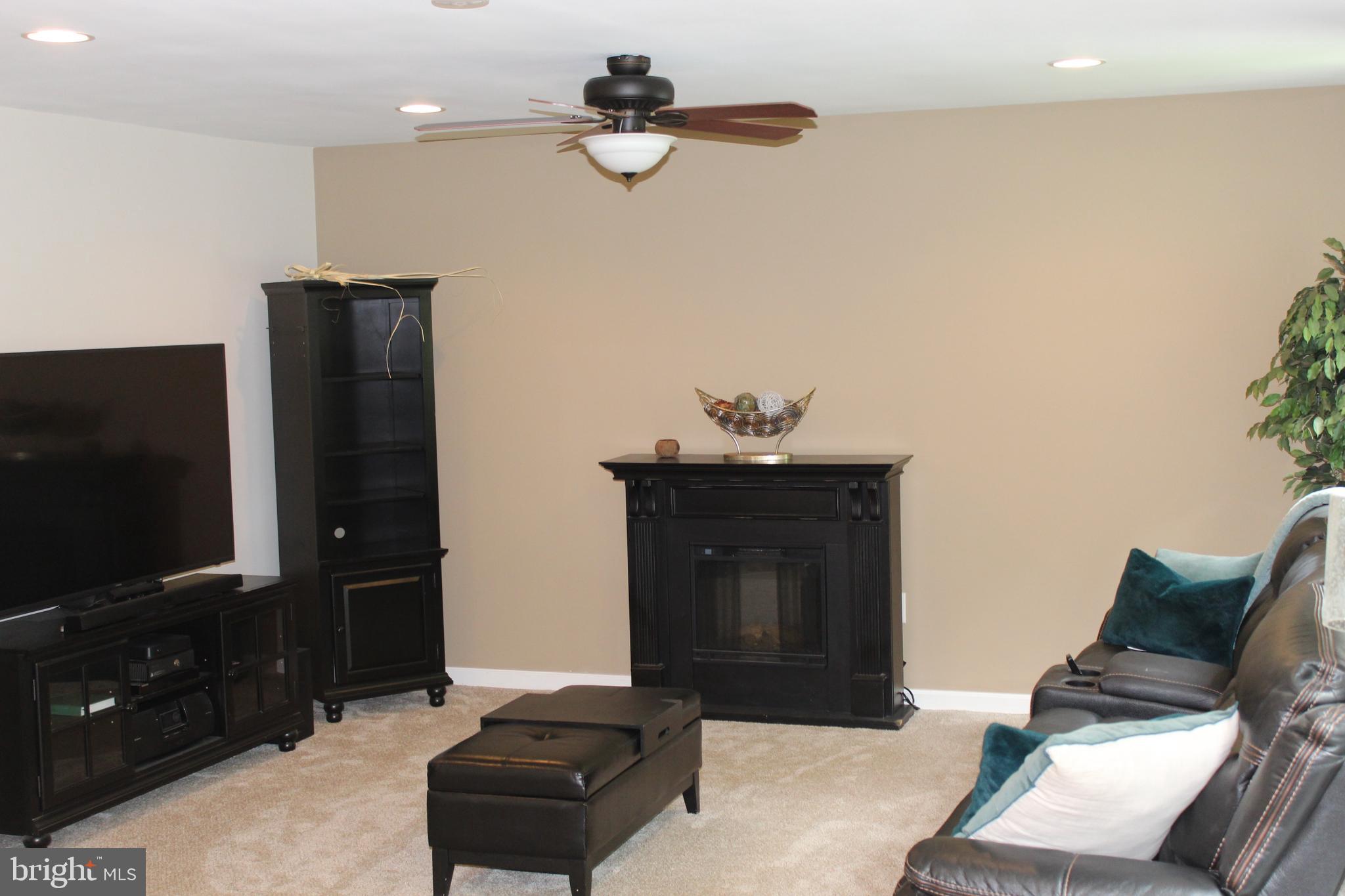 MCDONOGH OAKS - Residential