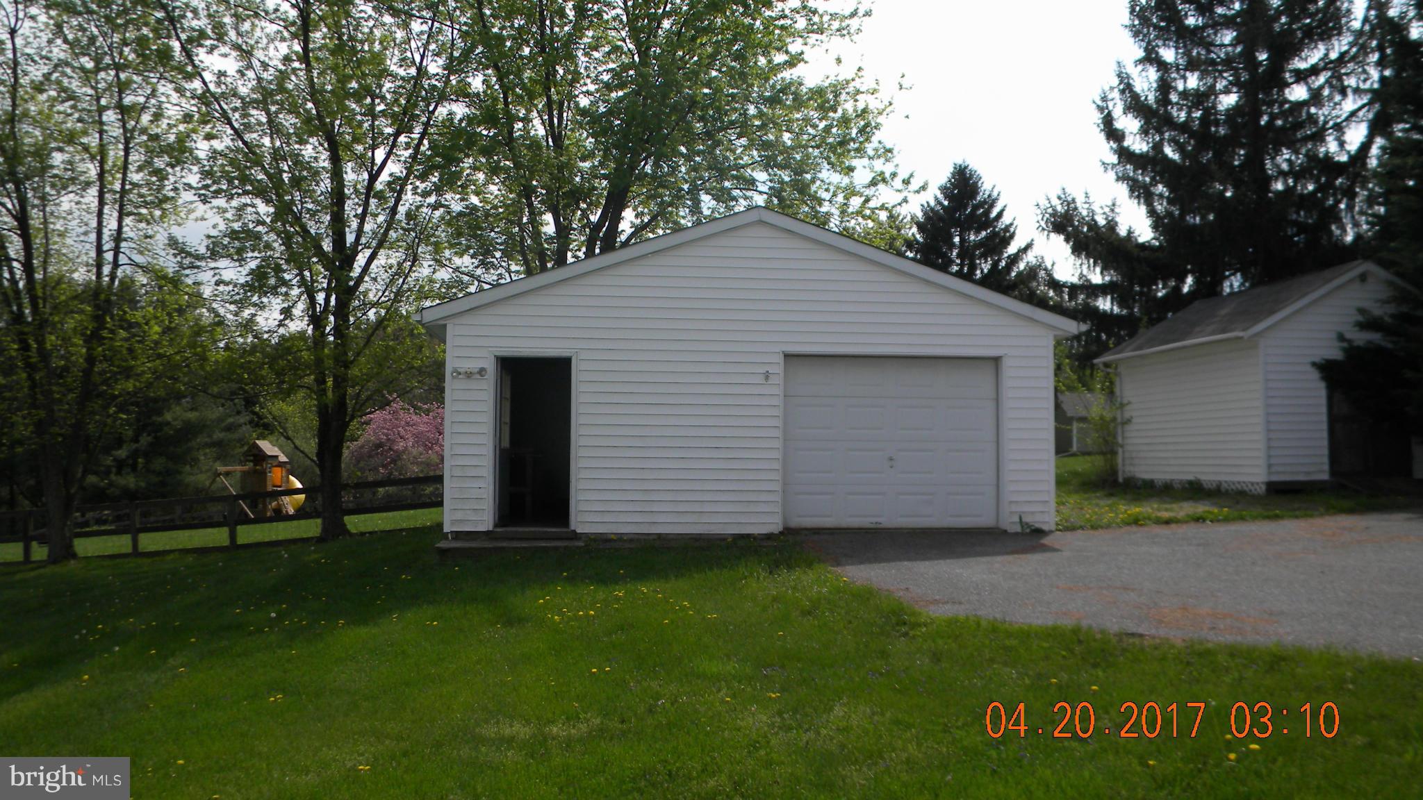 WINFIELD HEIGHTS - Residential