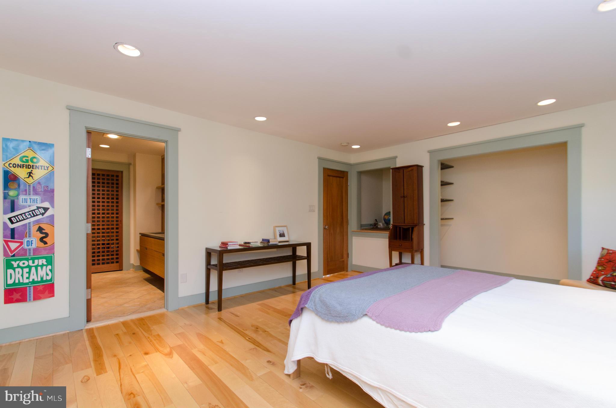 RUXTON CROSSING - Residential Lease