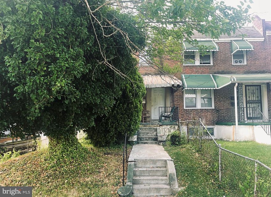 Wonderful opportunity to own or invest in this solid brick end of the group townhome. Enjoy the spacious room sizes, hardwood floors, gallery kitchen and full basement with kitchen and full bath. A convenient location - near schools, shopping and commuter routes. EXTERIOR inspection ONLY.