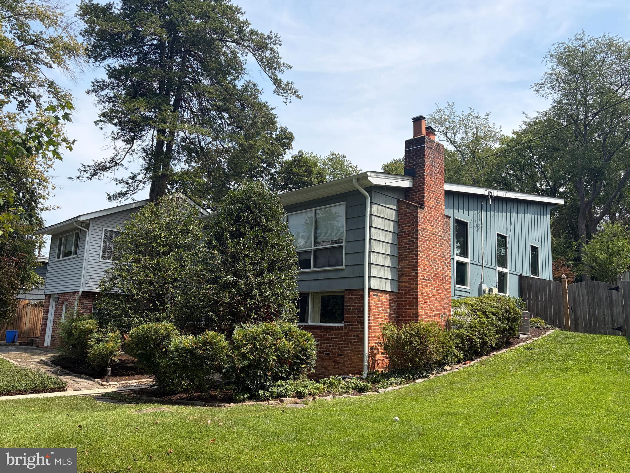 3918 DENFELD COURT