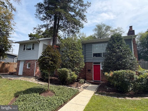 Photo of 3918 Denfeld Court, KENSINGTON, MD 20895 (MLS # MDMC2250686)